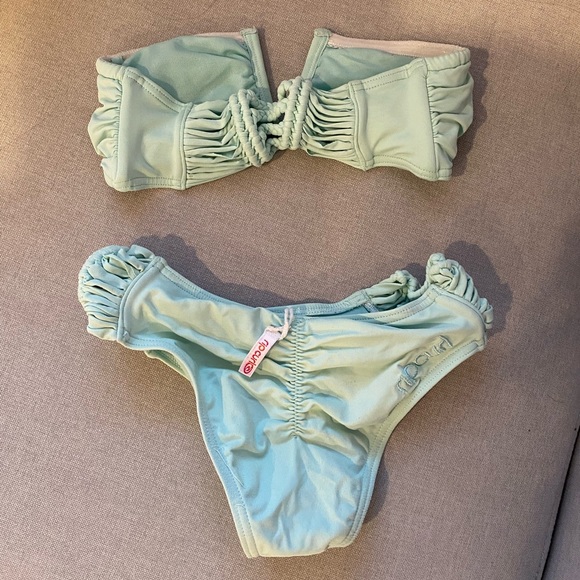 SOLD. Rip curl bikini - Picture 2 of 3